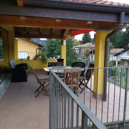 Attico Lago&monti Ferienhaus *